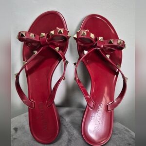 Authentic Valentino Garavani Burgundy Rockstud Bow Jelly Sandals